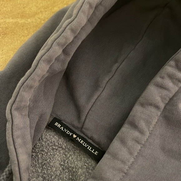 Brandy Melville Cropped Hoodie - Picture 2 of 2